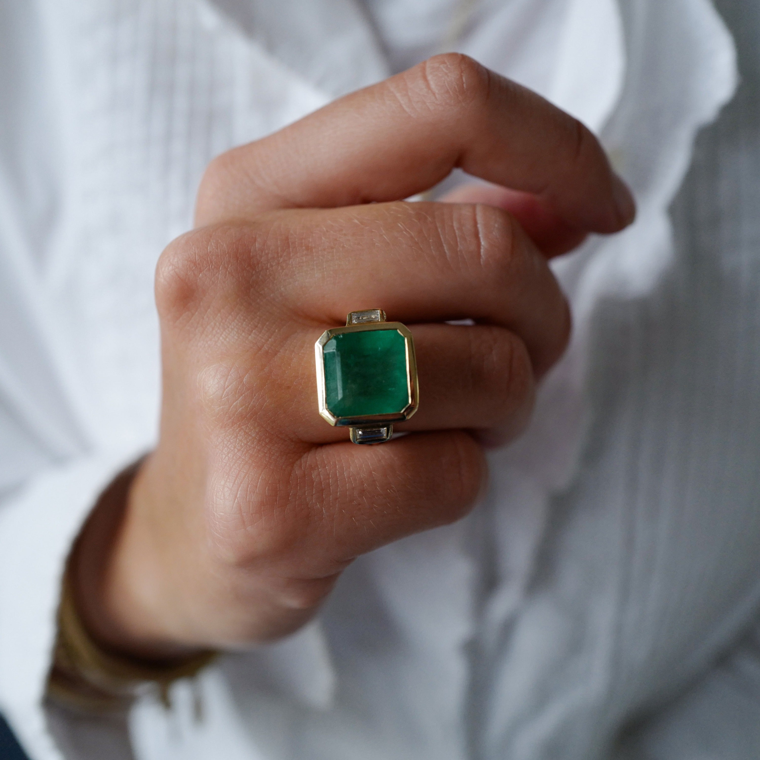 DESIREE Gold Emerald & Diamond Ring