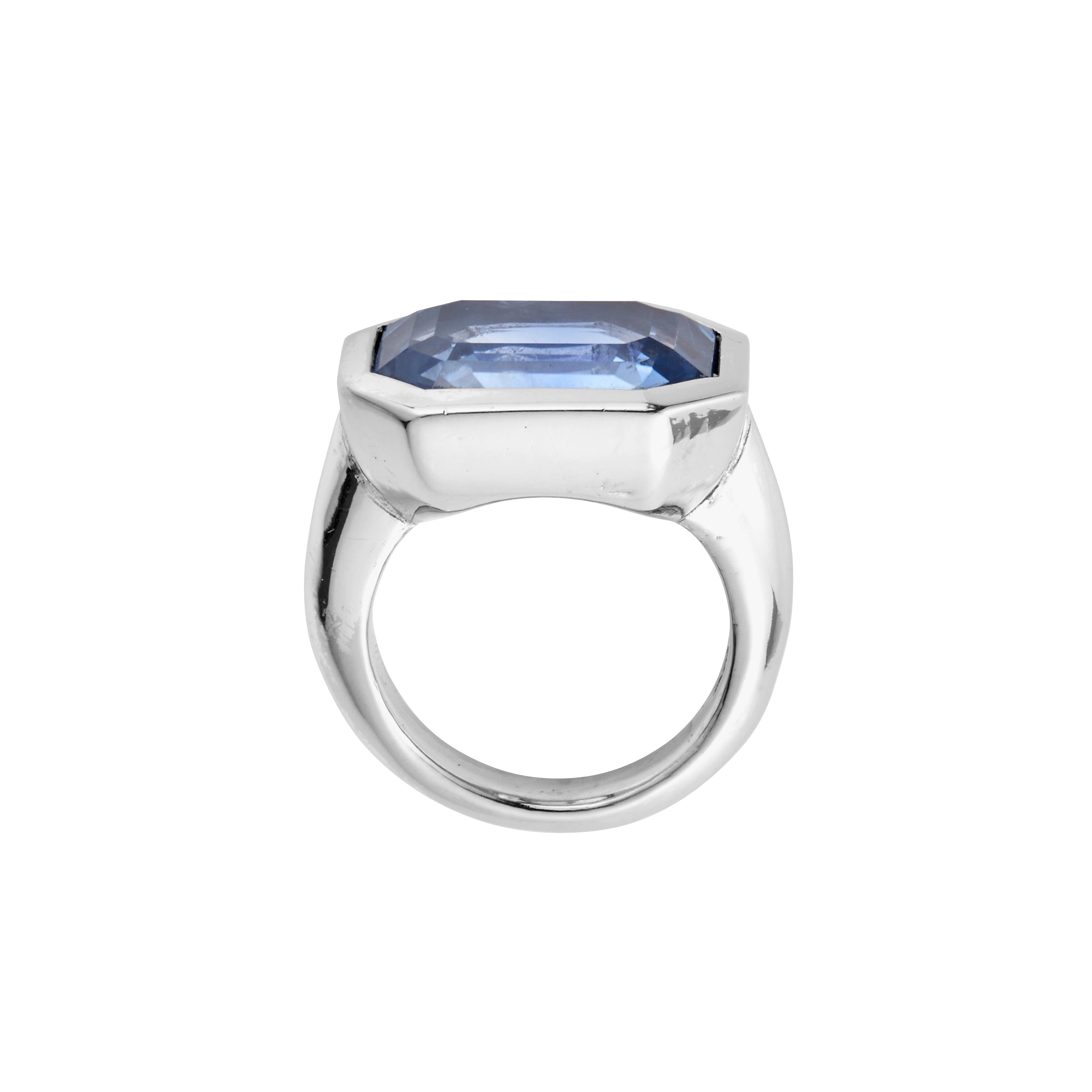 ISLE OF SKYE White Gold Blue Sapphire Ring