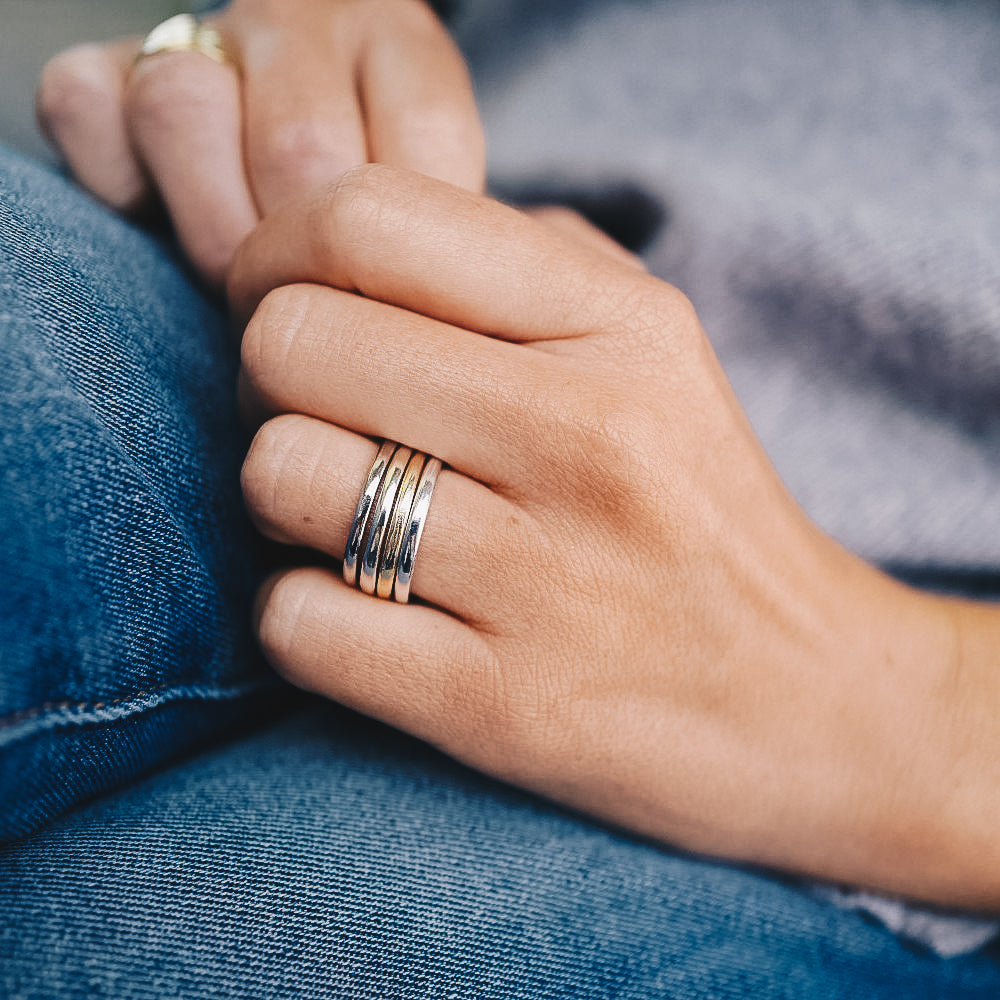 White Gold Simple Band