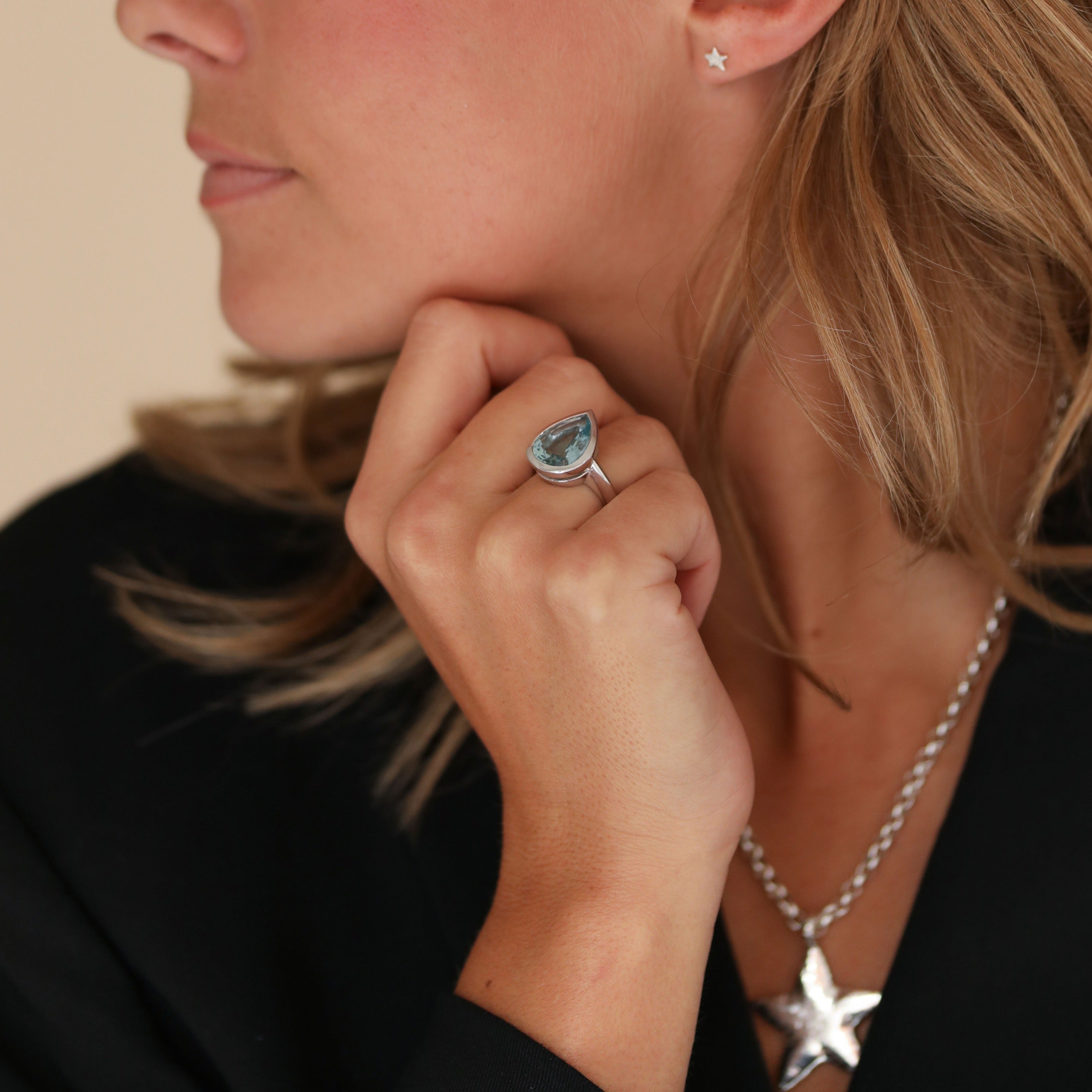 ALDA White Gold Pear Aquamarine Ring