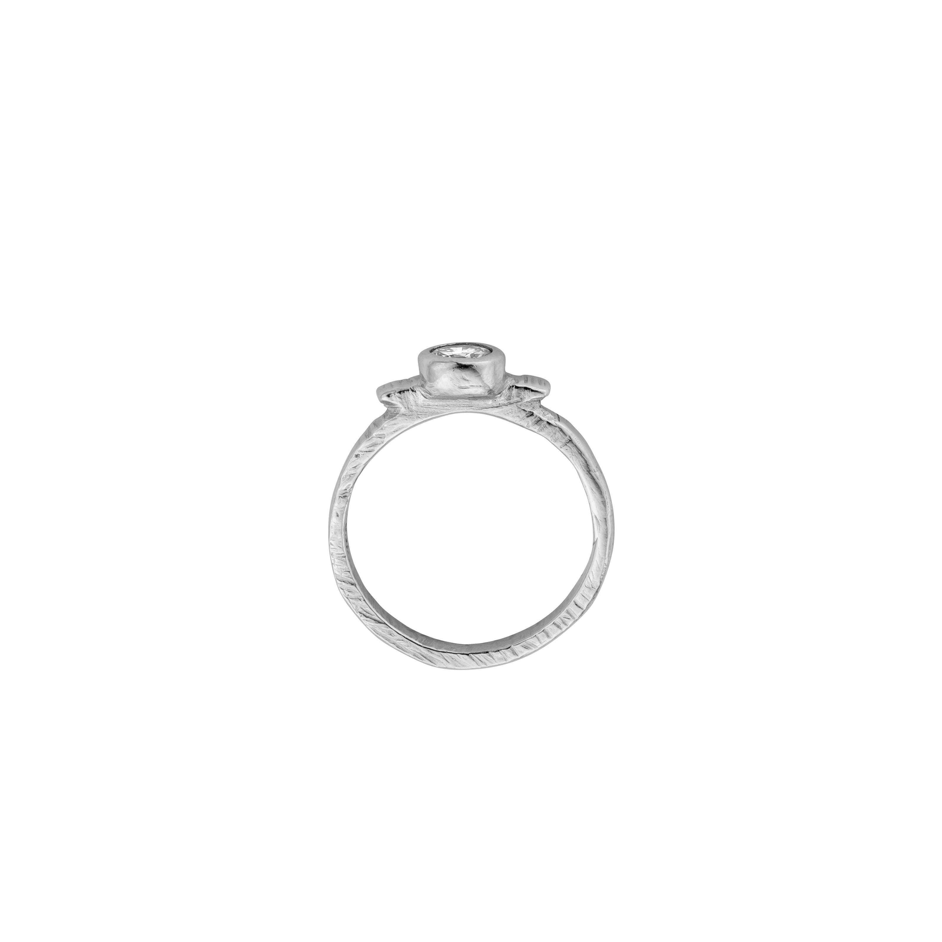 ASTRAEA Platinum Diamond Ring