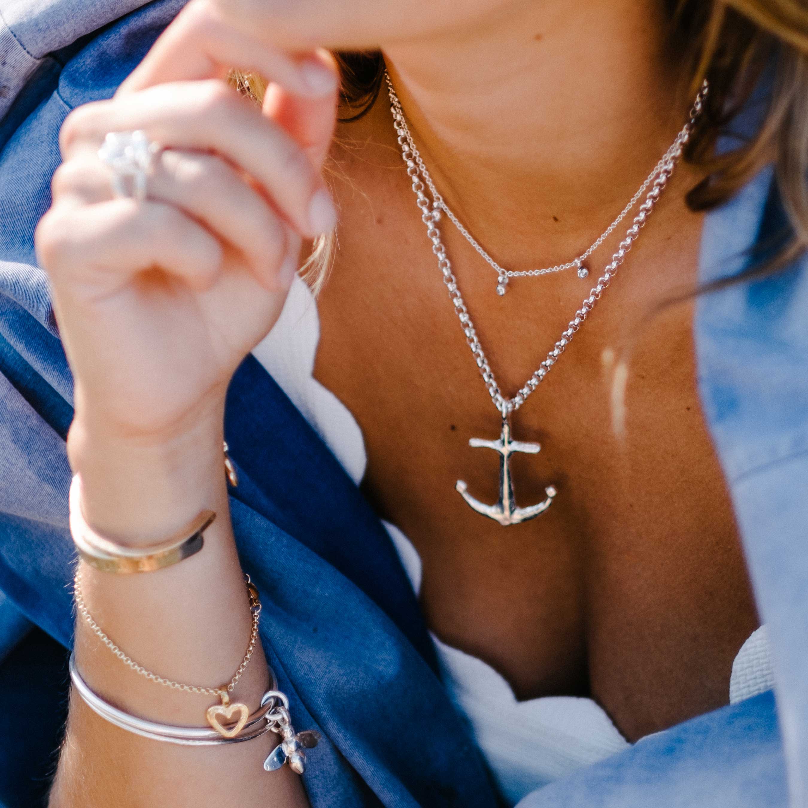 Gold Mini Open Heart Chain Bracelet