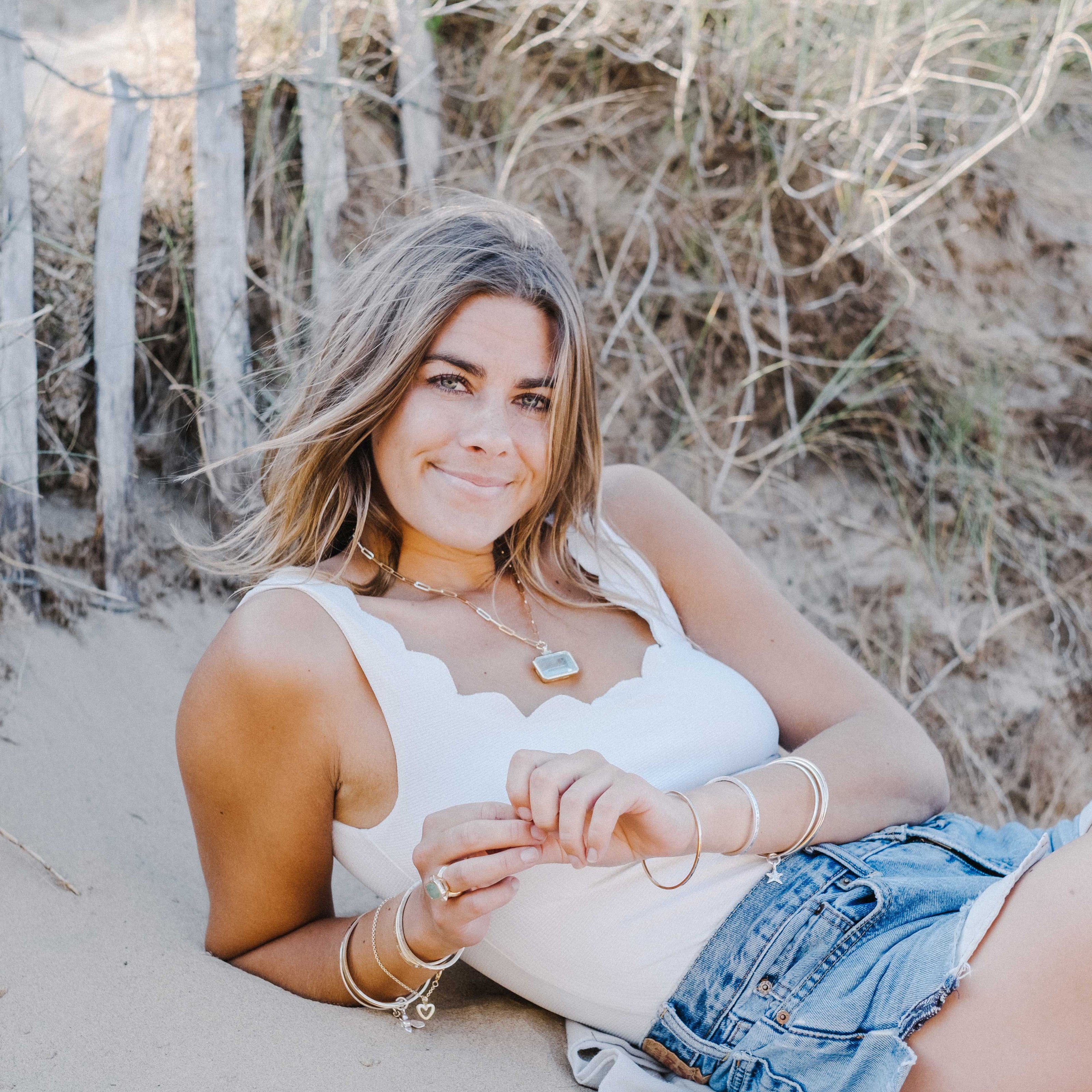 ALINA Gold Emerald & Diamond Ring