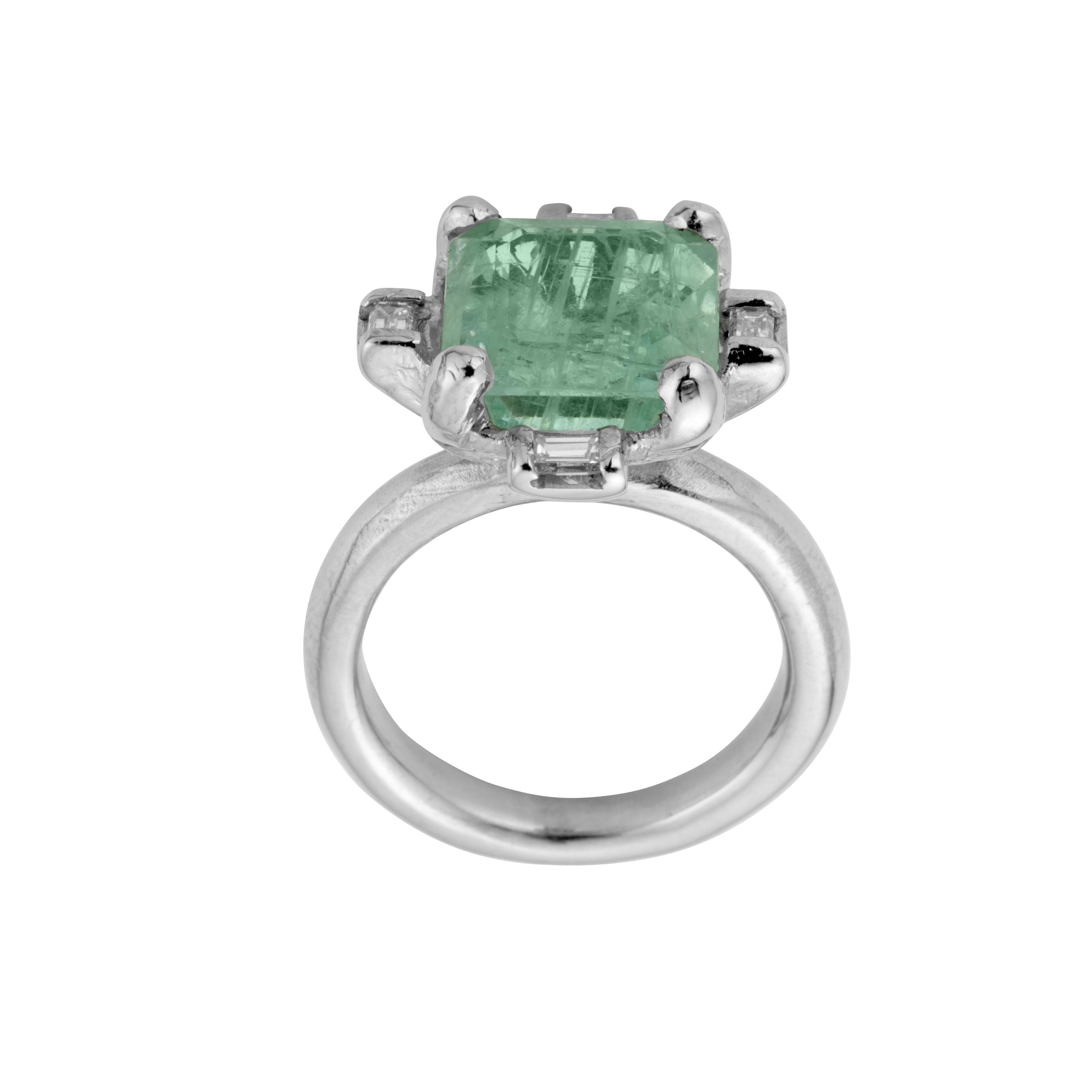 DENALI White Gold Emerald & Diamond Claw Ring