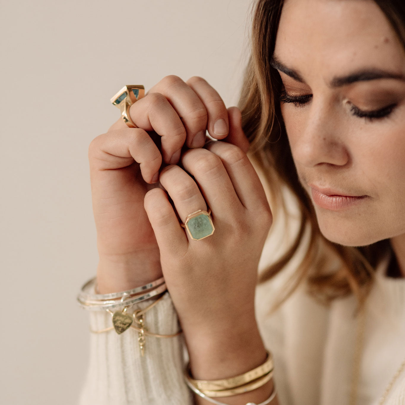 THEIDA Gold Emerald Ring