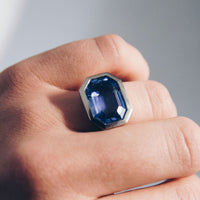 ISLE OF SKYE White Gold Blue Sapphire Ring