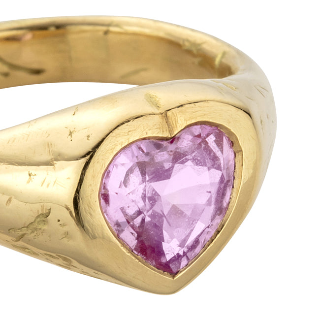 PETIT AMOUR Gold Pink Sapphire Heart Ring