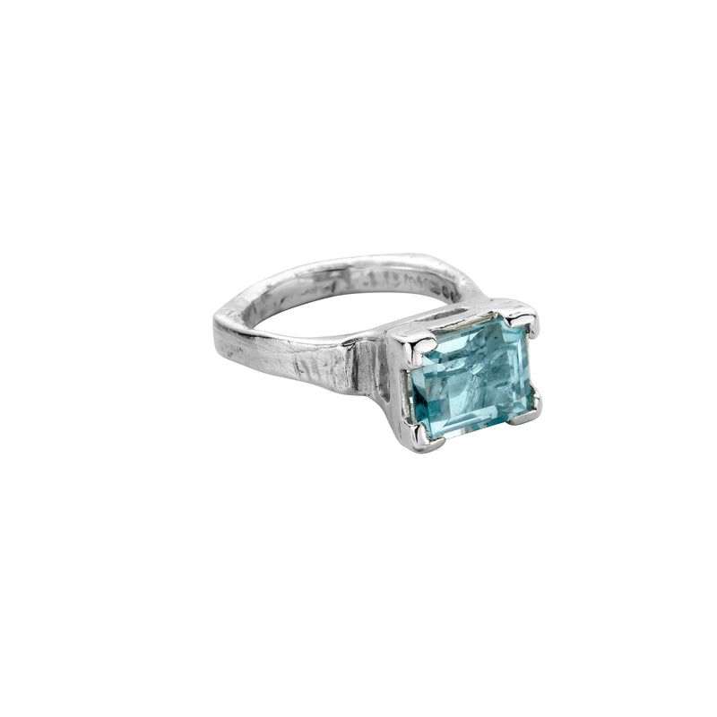 Petit Bleu Topaz Ring