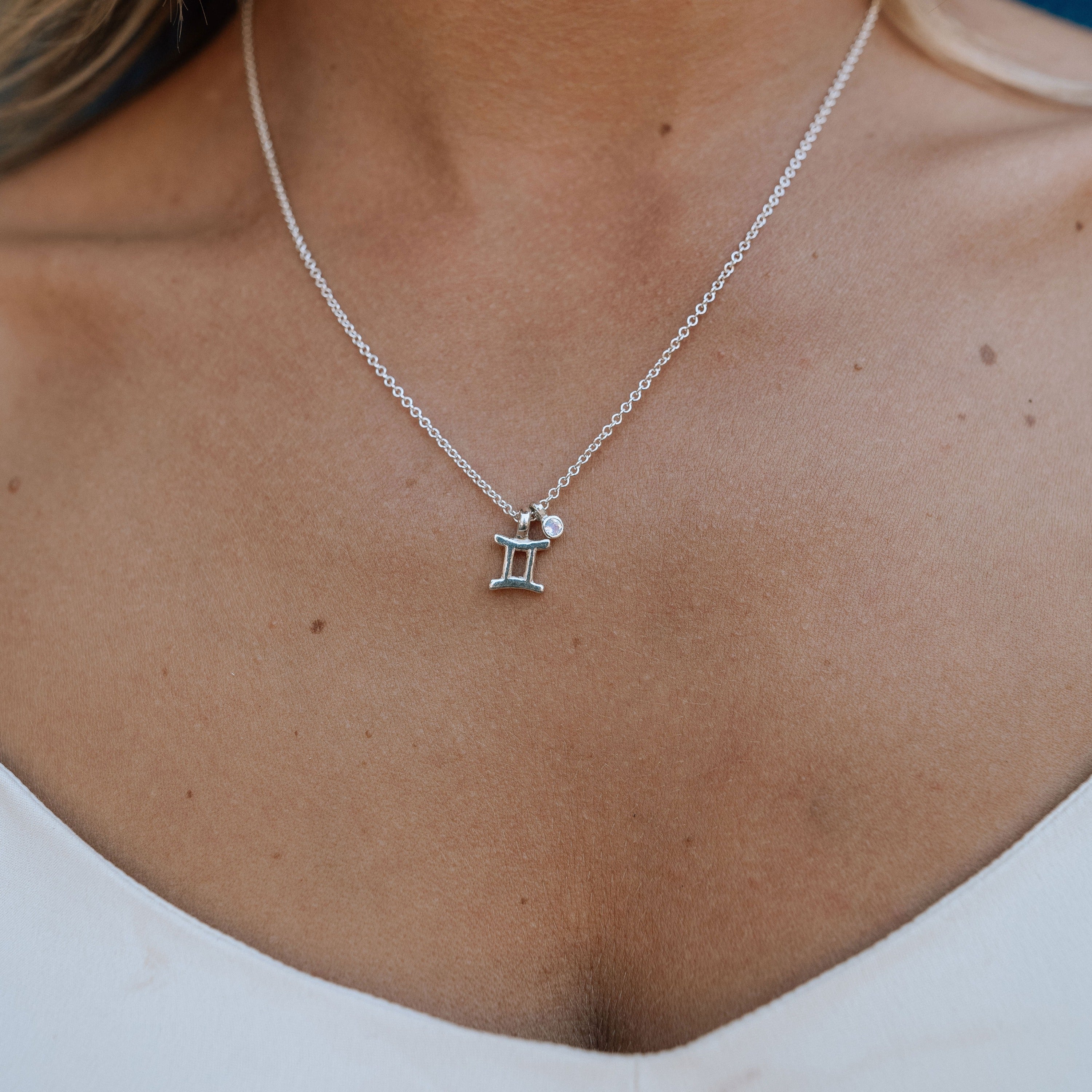 Silver Gemini Horoscope & Birthstone Necklace