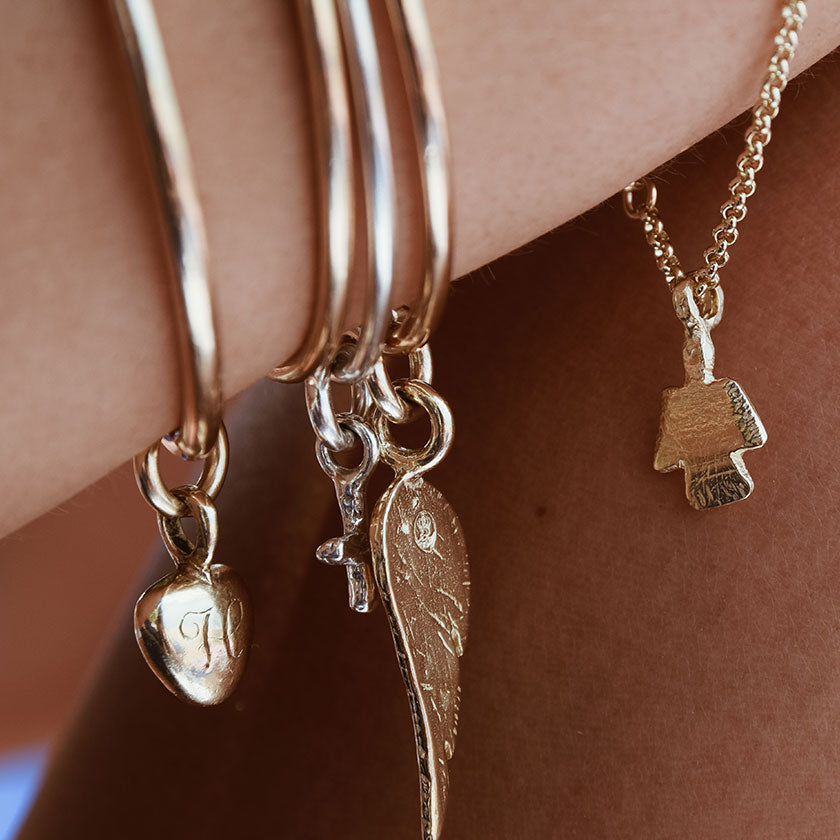 Silver Mini Kiss Bangle
