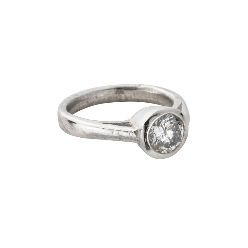 EVA Platinum Diamond Ring
