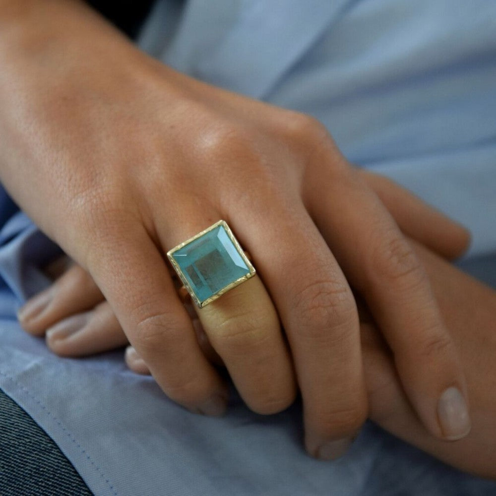 THETIS Aquamarine Gold Ring